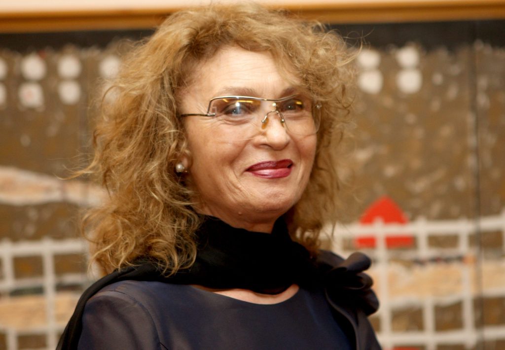 Cu ce se ocupă acum Angela Similea, după ce s-a retras de pe scenă. Ovidiu Komornyic: „E într-o vacanță pe care și-a dorit-o dintotdeauna, acum o are pe deplin”. EXCLUSIV