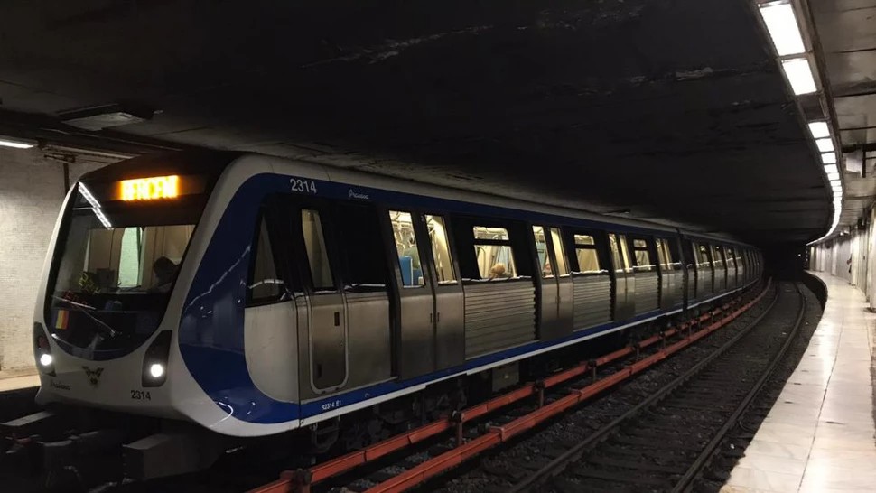 La ce oră se deschide metroul și până la ce oră circulă ultimul metrou