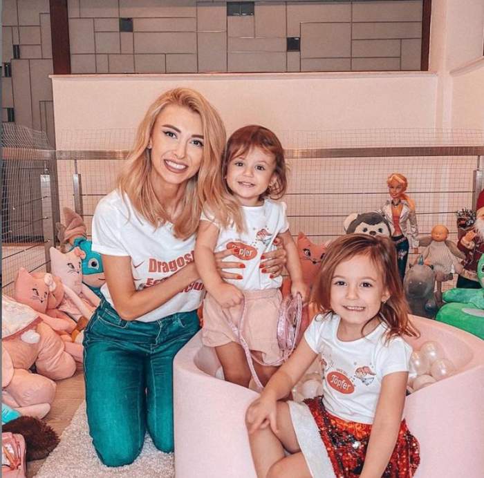 Motivul pentru care Andreea Balan si-a retras fetitele de la scoala privata. Artista a luat aceasta decizie dupa ce micutele i-au facut o dezvaluire