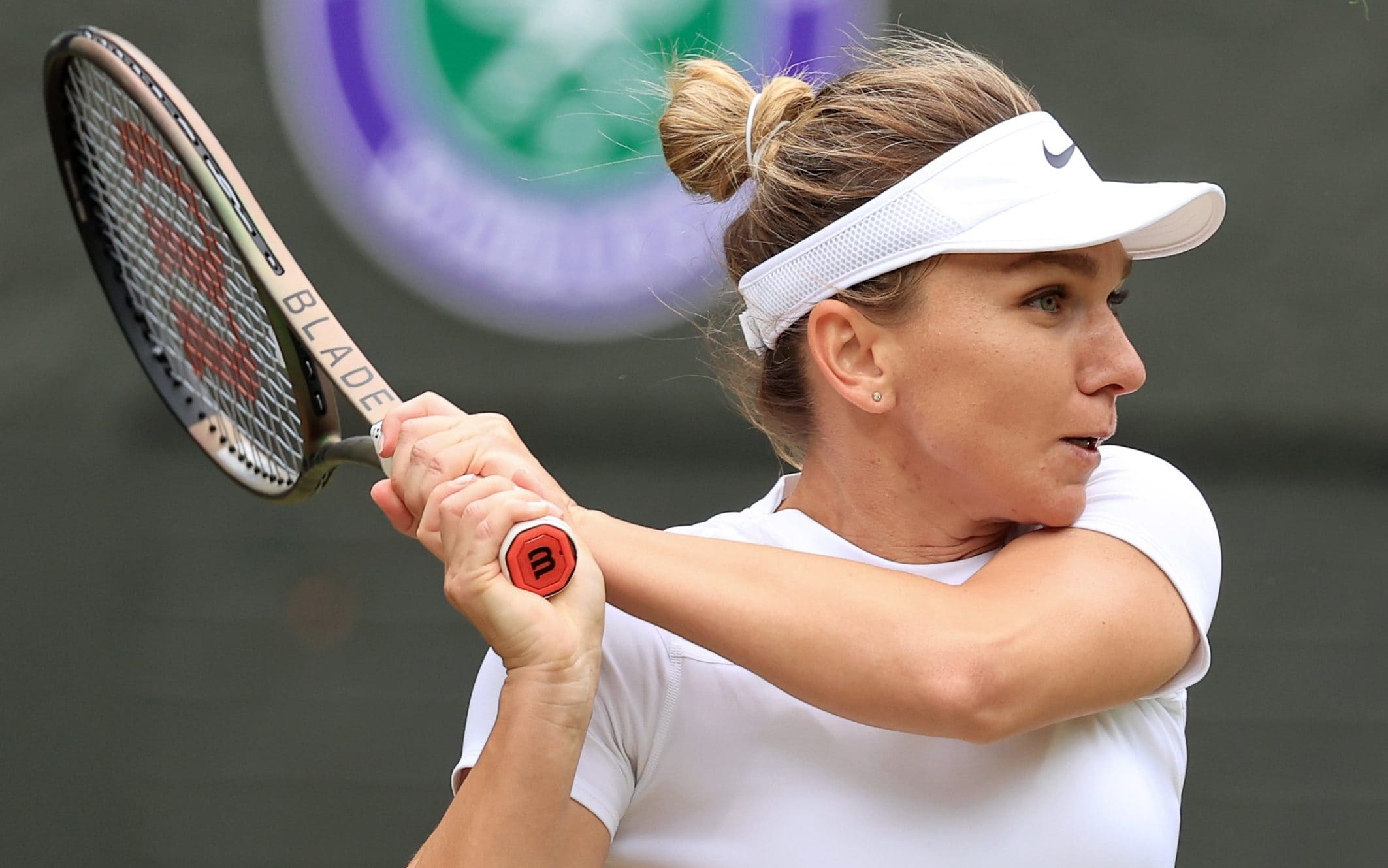 Simona Halep a fost suspendată provizoriu din tenis