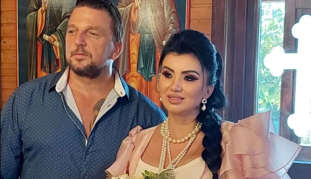 Scandal în noua familie a Adrianei Bahmuțeanu. Soțul ei ar avea un copil nelegitim. „Am tras linie la numele tatălui”