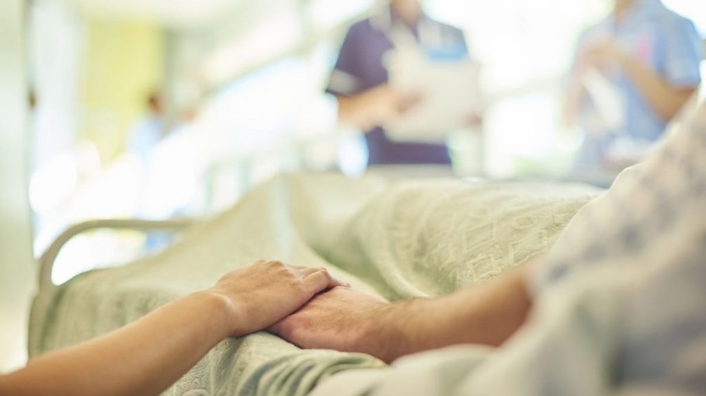 Ce trebuie să faci dacă ai o rudă internată în spital. Anunțul ministrului Alexandru Rafila