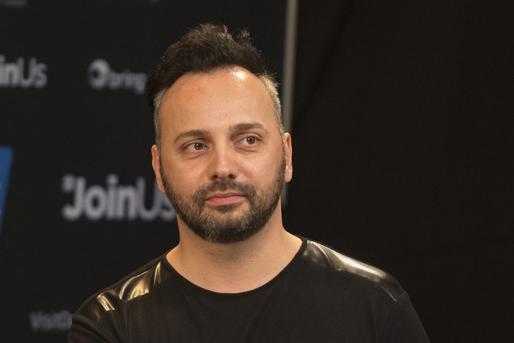 Cum l-a convins soția norvegiancă pe Ovi să se mute definitiv în România: „A fost un pic impulsivă decizia”. EXCLUSIV