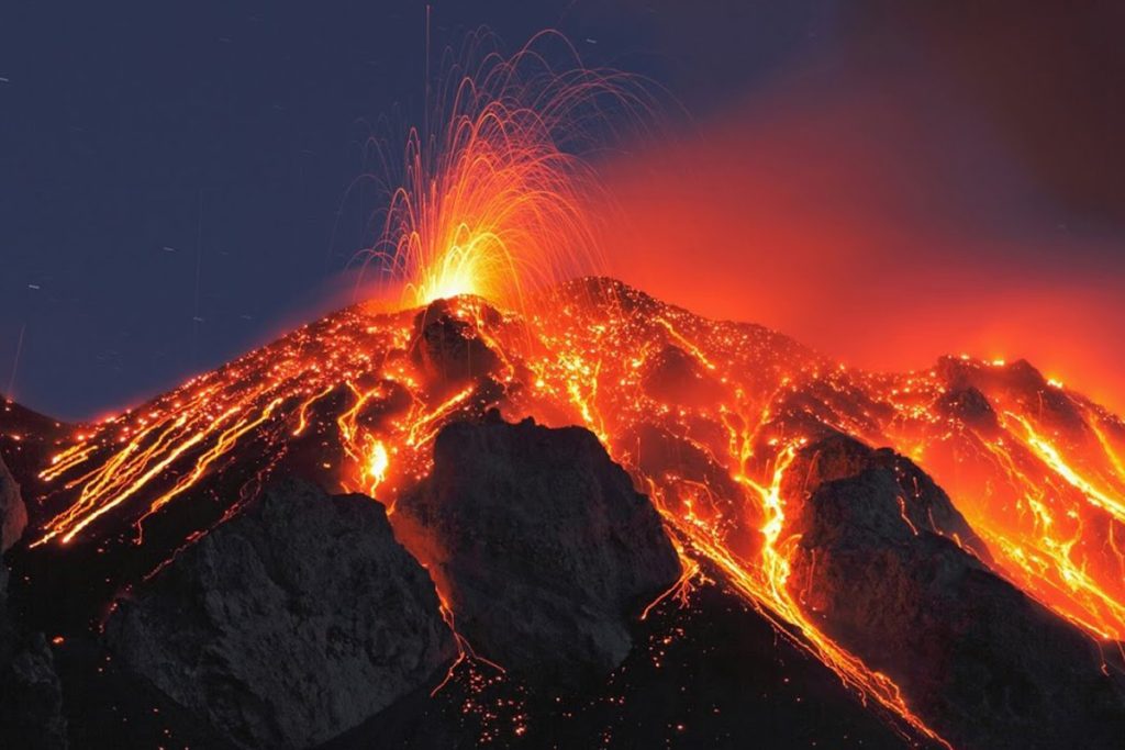 Fotografiile care au impresionat întreaga planetă. Erupția vulcanului Mauna Loa din Hawaii, surprinsă în imagini. Foto