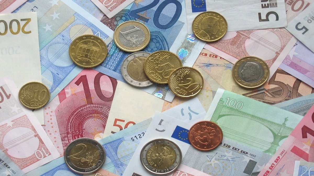 La cat a ajuns datoria externa a Romaniei