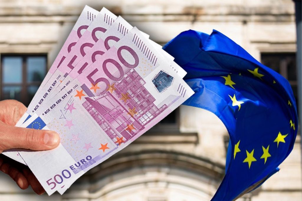 O țară membră UE trece la euro din ianuarie 2023. Toți românii care își petrec vacanța aici trebuie să știe