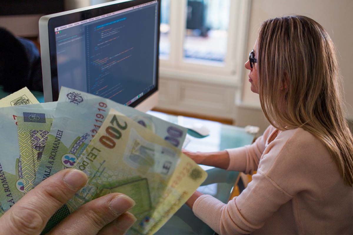 Salarii bune în România, dacă știi unde să te muți cât câștigi în București, Cluj, Timiș, Iași, Bihor