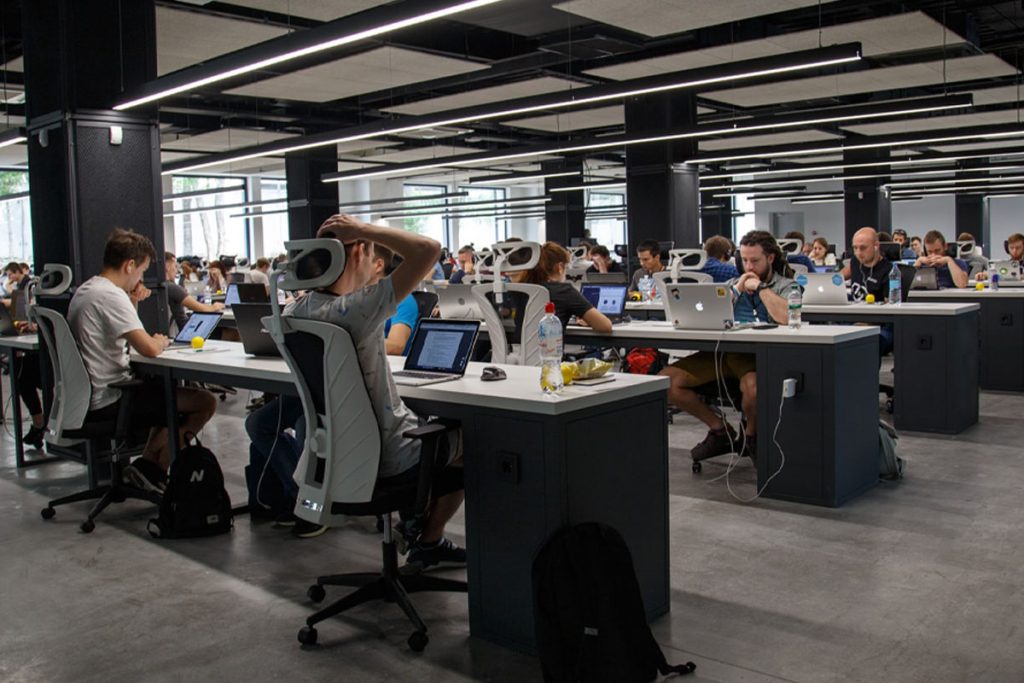 Săptămâna de lucru de 4 zile, o veste bună nu doar pentru angajați: ce spun experții