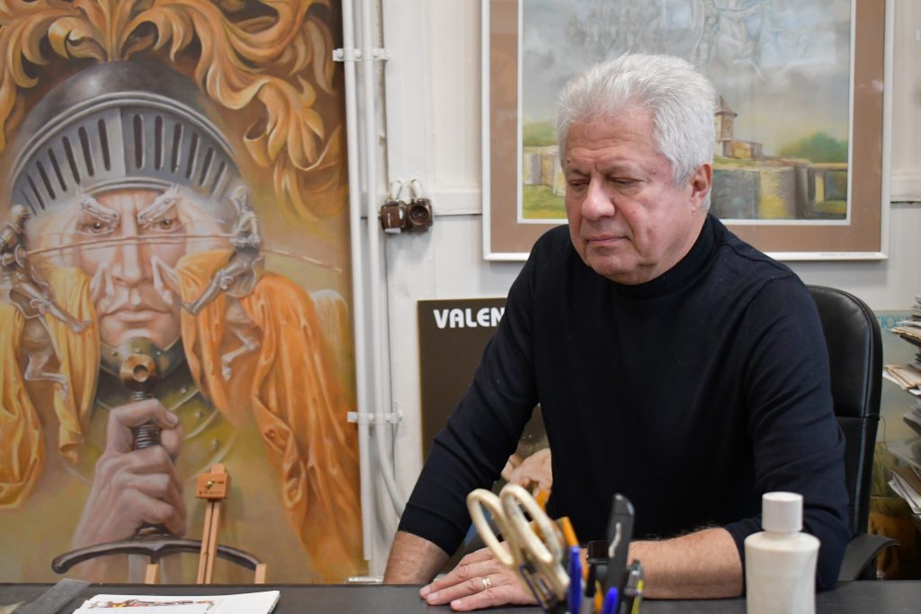 Valentin Tănase, directorul Studioului de Arte Plastice al MApN, un maestru al artei. Cum i-a inserat pe membrii Beatles într-un tablou cu Mihai Viteazul. E autorul benzilor desenate din revistele „Cutezătorii”, „Luminița” și „Povestiri istorice”