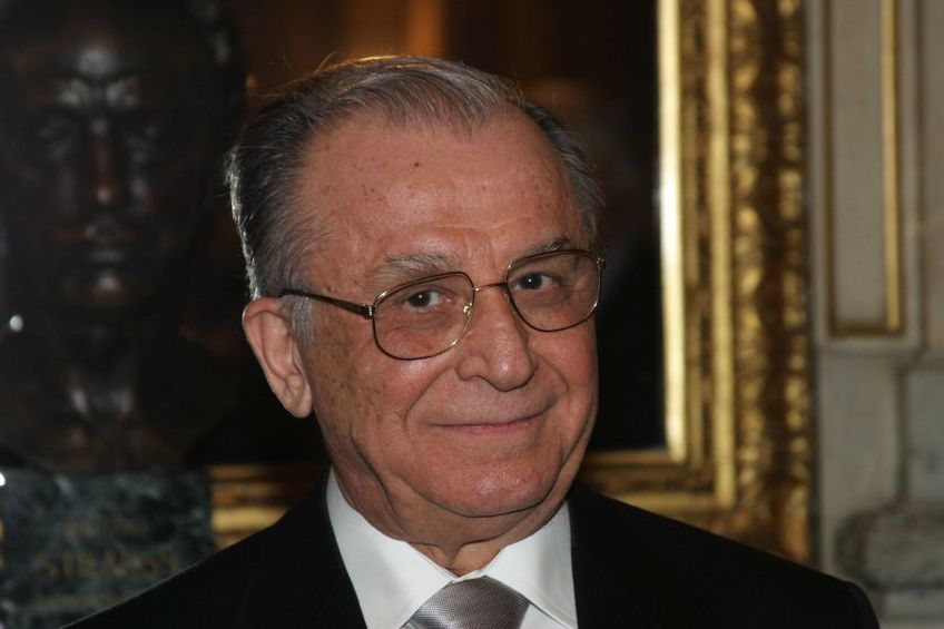 Cati bani primeste Ion Iliescu lunar de la stat. Pensia fostului presedinte al Romaniei este neasteptat de mica