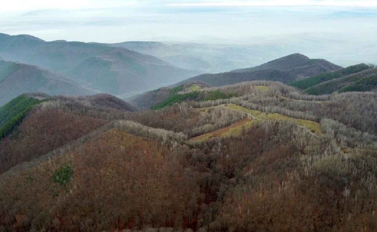 Ce sunt ”pământurile rare” descoperite lângă Sarmizegetusa Regia: au un potențial enorm pentru România