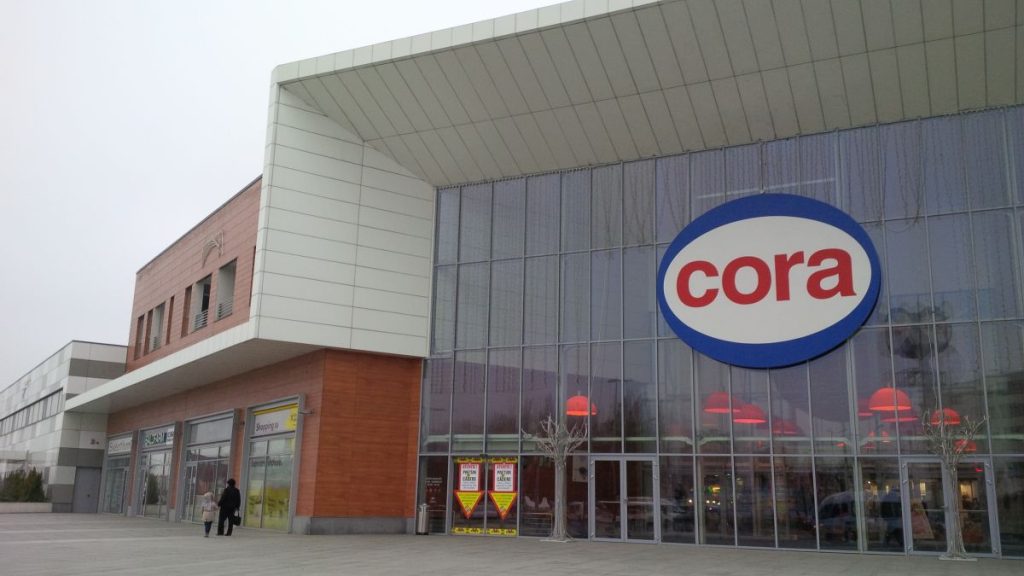 Carrefour nu vrea să mai păstreze numele Cora pe hipermarketurile pe care le-a cumpărat