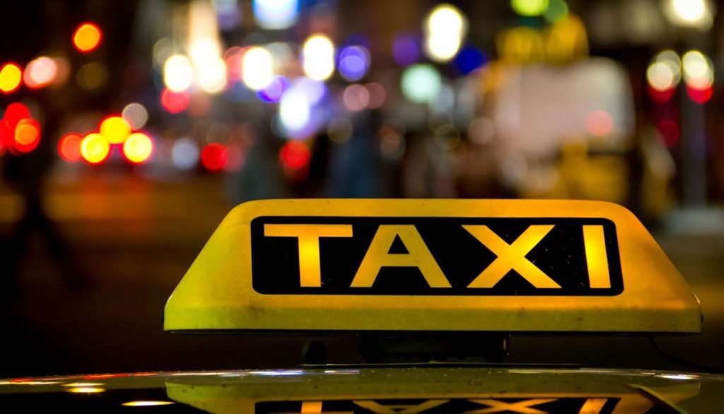 Cum poți deveni taximetrist. Cât durează cursurile și ce teste trebuie să susții pentru a obține atestatul
