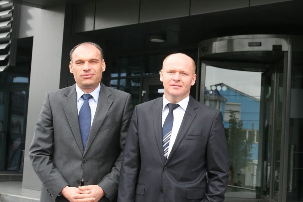 Frații Pavăl au dat lovitura de grație austriecilor. Gigantul pe care l-au scos de pe piață