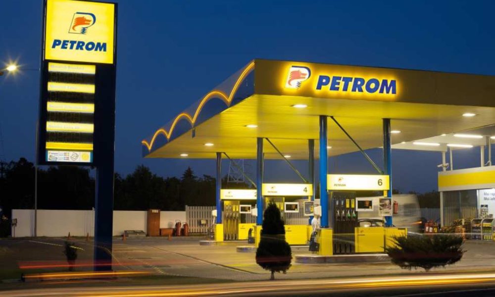 OMV Petrom fura startul si scumpeste carburantii pentru prima oara in 2023