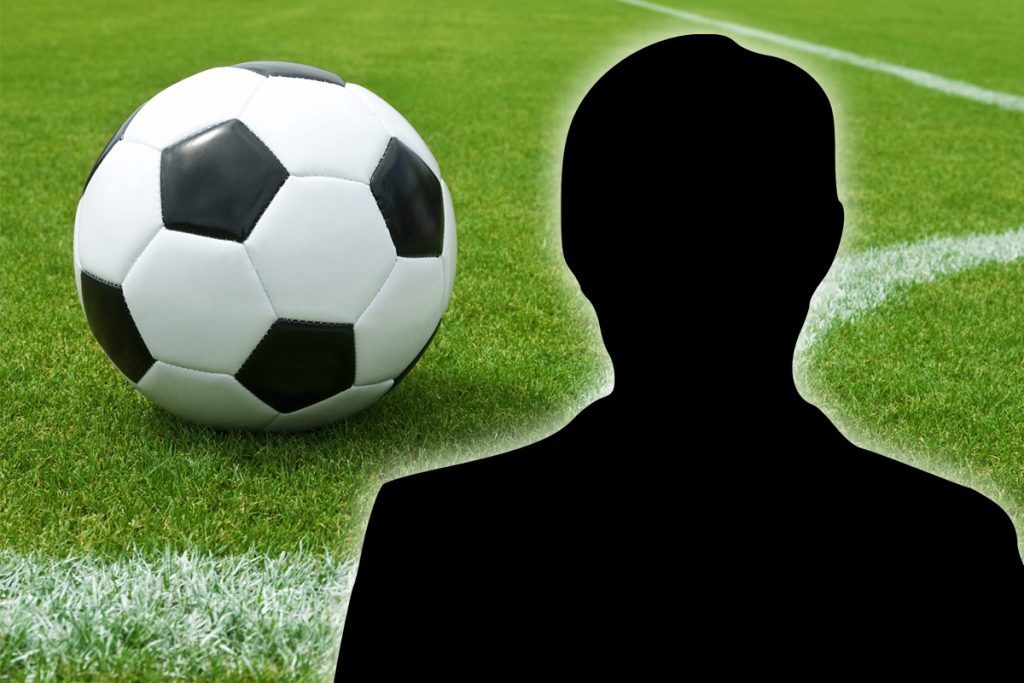 Comentatorul unui meci din Liga 1 a rămas consternat când a văzut cum arată un fotbalist. „Nu vreau să-l jignesc, dar nu-l mai lăsați să joace”