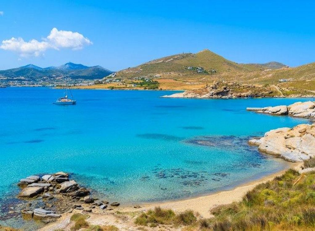 Insula din Grecia pe care e bine să o eviți în vacanță. Un rechin a fost văzut în apropierea ei
