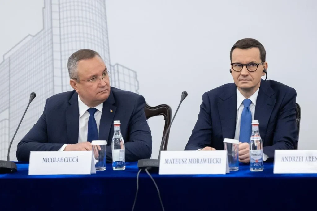 Prim-ministrul Poloniei, Mateusz Morawiecki, se află în vizită oficială în România. A fost primit la Palatul Victoria de premierul Nicolae Ciucă