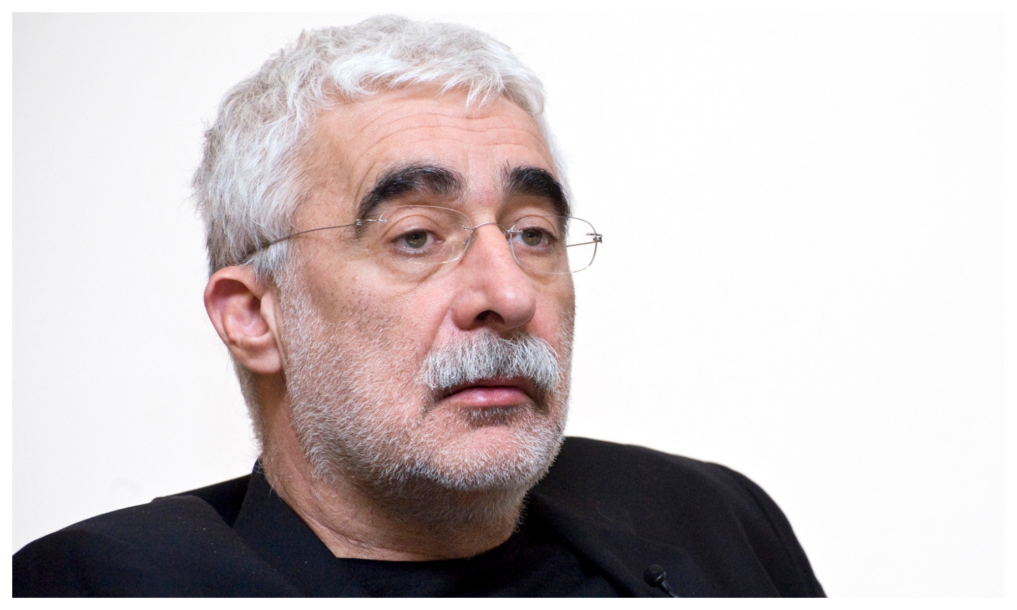 Televiziunea lui Adrian Sarbu a intrat in insolventa