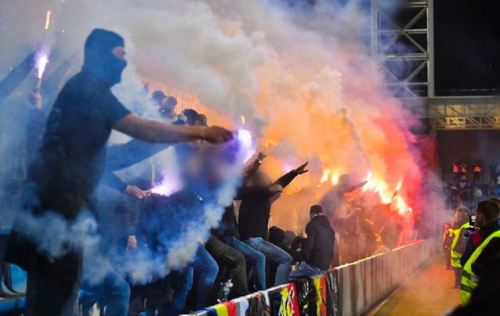 Motivul pentru care suporterii naționalei s-au luat la bătaie în Andorra. Explicația mesajului „Românii nu s-au bătut între ei”