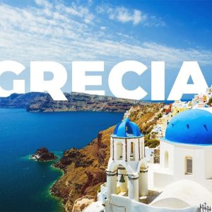 estinatia fabuloasa din Grecia care eclipseaza insula Mykonos. Cazarea este mai ieftina, iar plajele sunt fermecatoare