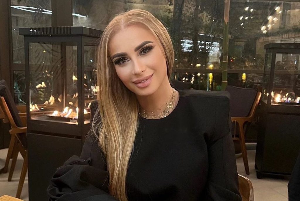 Anamaria Prodan s-a filmat complet nemachiată! Ce mesaj le-a transmis celor care o critică: „Să muriți voi de ciudă, graselor și urâtelor”