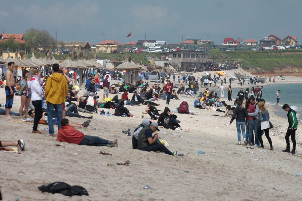 Cât costă o noapte de cazare de 1 mai pe litoralul românesc. În Vama Veche prețurile sunt ca la Mamaia