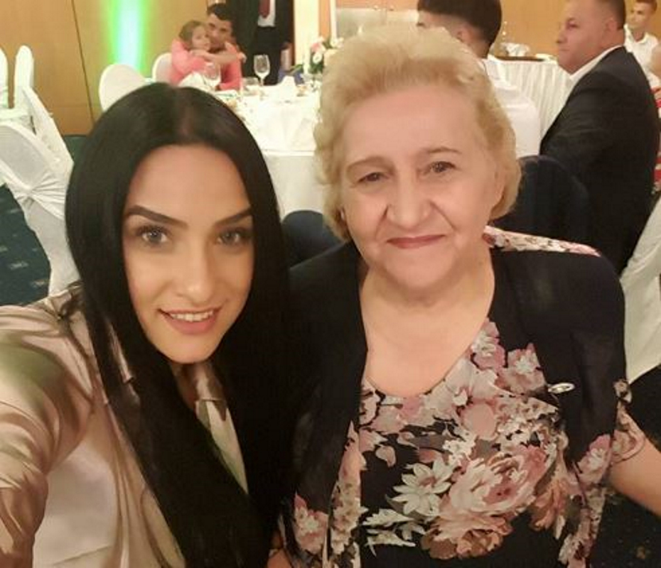 Rebecca Onoriu se apără după ce i s-a reproșat că şi-a dus mama în spital, în plină pandemie. “Aveam codul nostru special ca să ştiu că este bine!”  EXCLUSIV