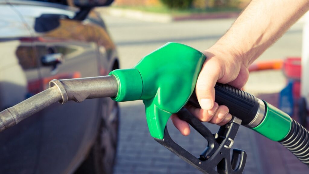 Vești proaste de la pompă. Se întâmplă acum cu prețul benzinei și motorinei