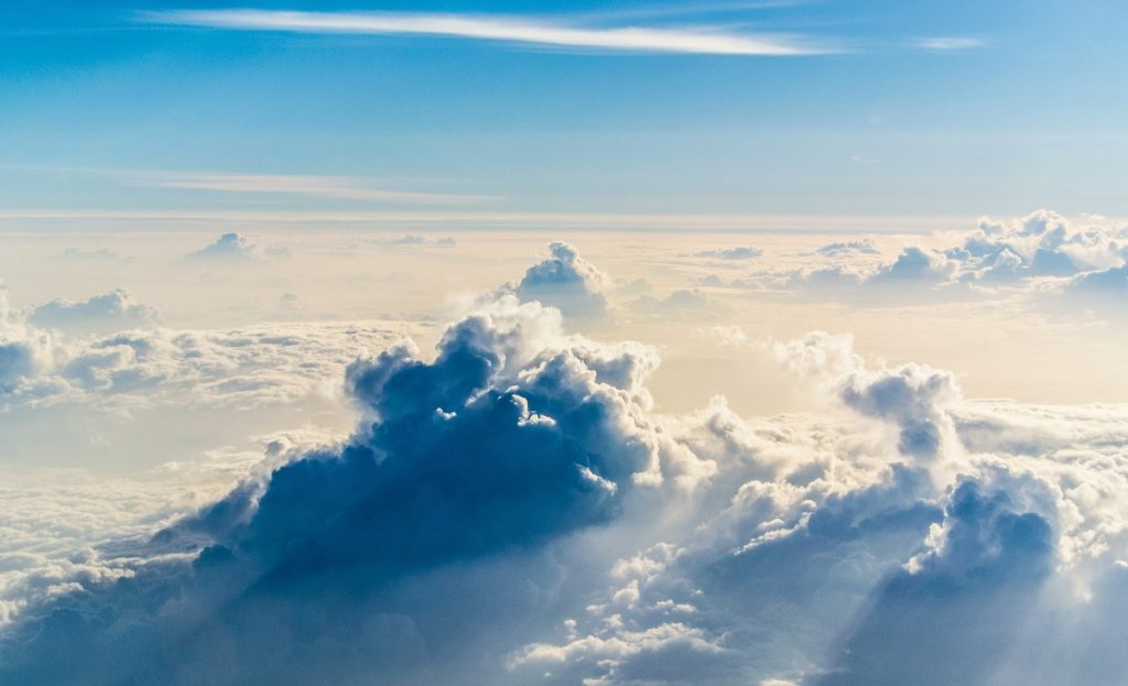 Fenomen spectaculos în Transilvania. Ce a apărut pe cer chiar în Vinerea Mare