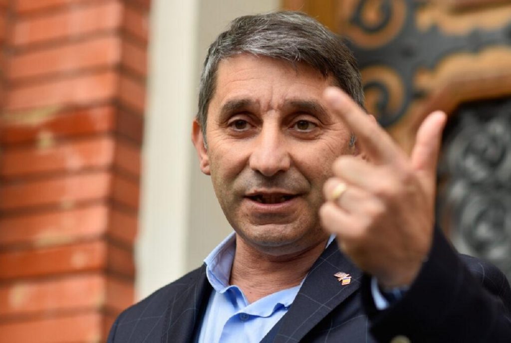 Părinții scot bani grei din buzunar, pentru admiterea la liceu, la Drept și la Medicină. „Nu există performanţă fără meditaţii, cu rare excepţii.” Care e tariful în București și în provincie. EXCLUSIV