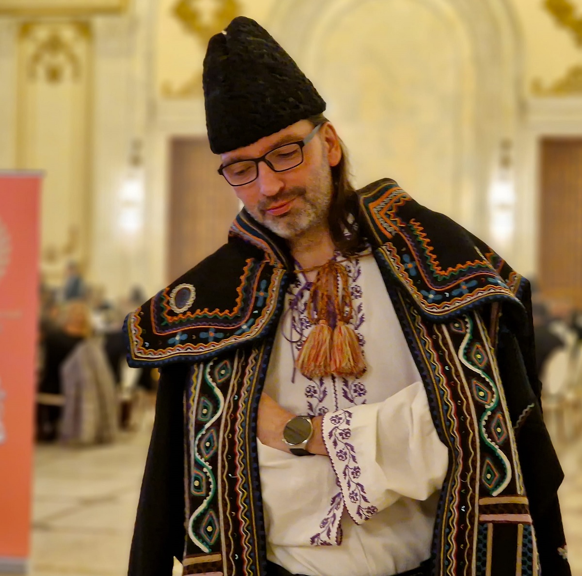 Împăcare de zile mari în showbiz. Au îngropat securea războiului după zeci de ani de certuri: „A venit la mine cu un tort”
