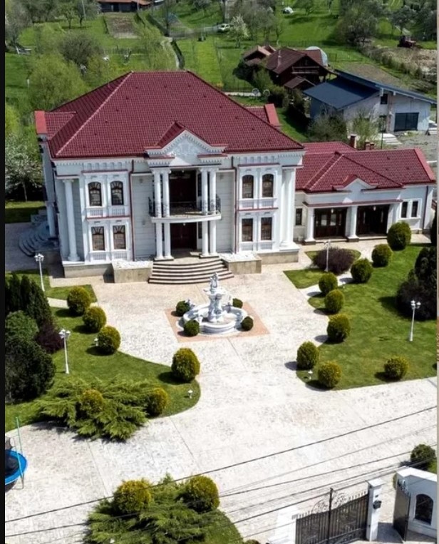 Cât costă un palat al familiei lui Nicolae Guță din Valea Jiului. Suma e fabuloasă: „Cu banii aceștia îți iei o casă în Londra”