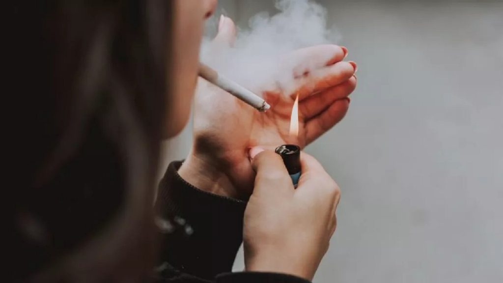 Cel mai nou risc asociat fumatului, confirmat oficial: ce se întâmplă cu creierul fumătorilor