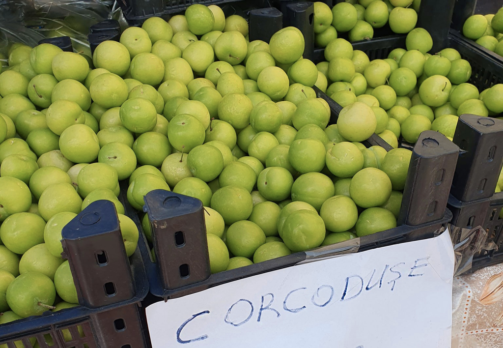 Cât costă un kilogram de corcodușe din Turcia în piețele din România. Prețul e revoltător