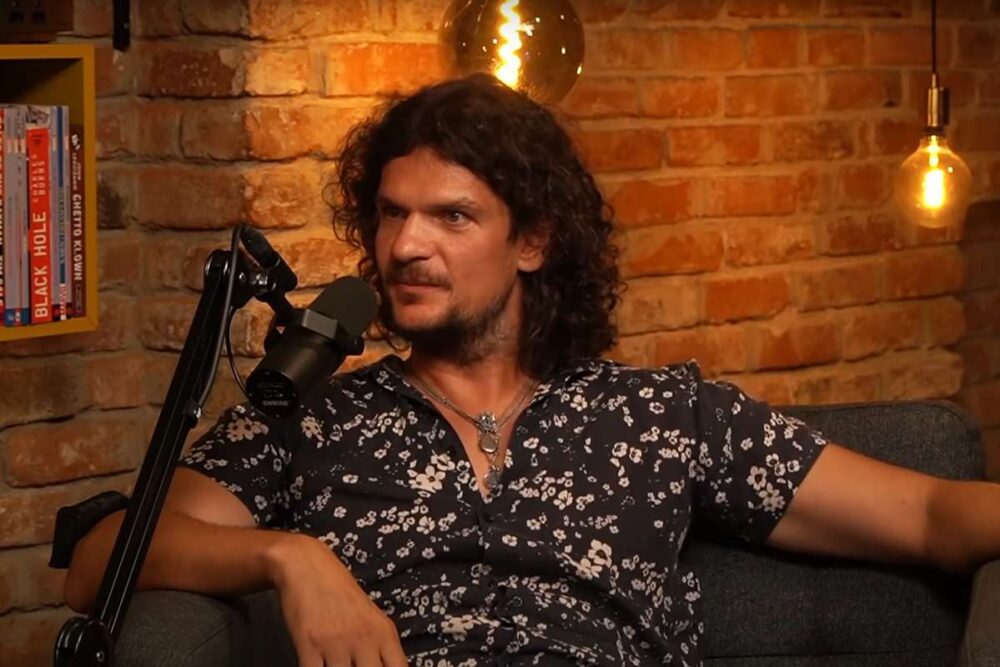 Tudor Chirila ia in calcule plecarea din Romania