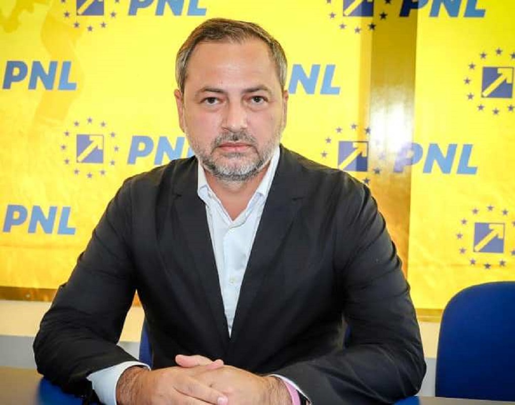 Eliminarea acestor pensii din România, un truc de marketing: “ar trebui să-și depună mandatul”