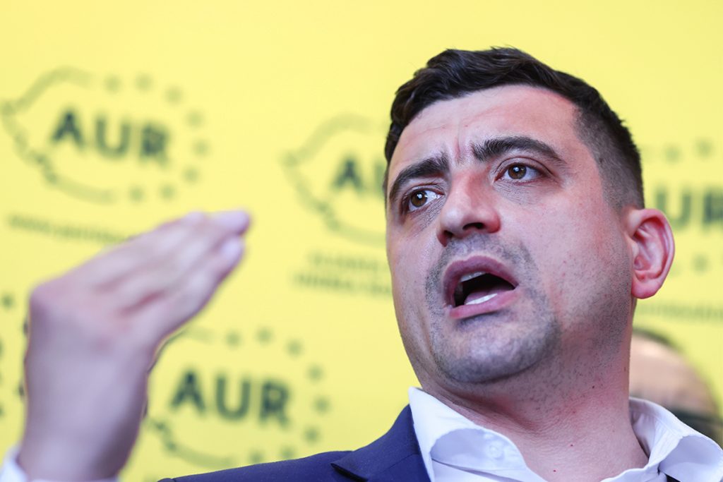 George Simion: „Femeile nu mai știu că sunt femei, bărbații nu mai știu că sunt bărbați. Unii se cred veioze!” Politicianul, declarații controversate