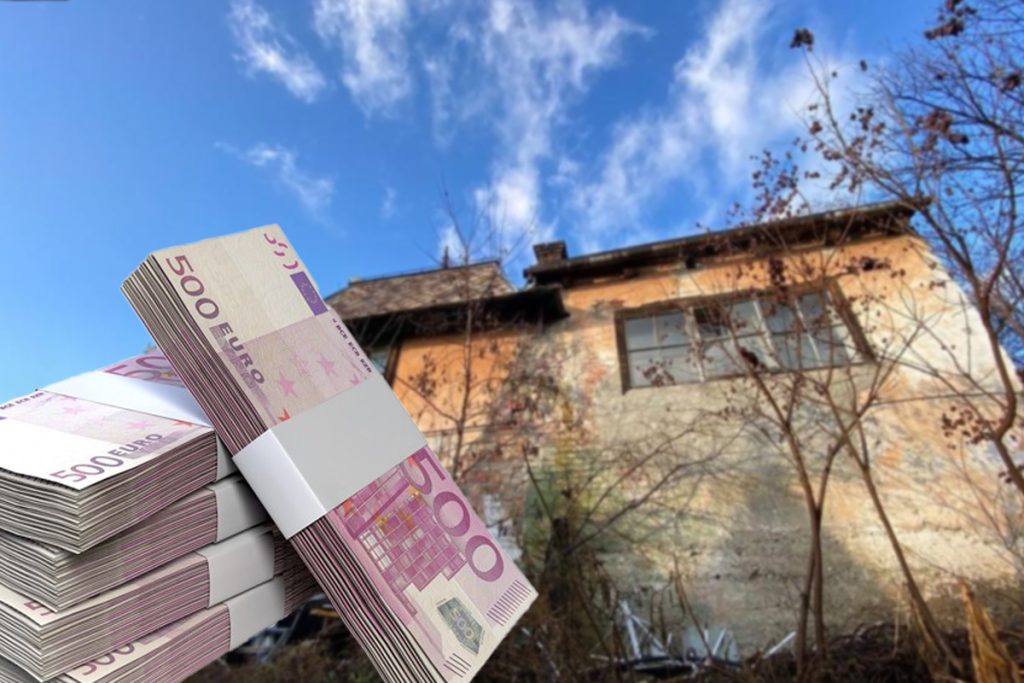 Orașul din România unde o casă dărăpănată, de 80 de ani, se vinde cu 195.000 de euro. De ce este atât de scumpă?