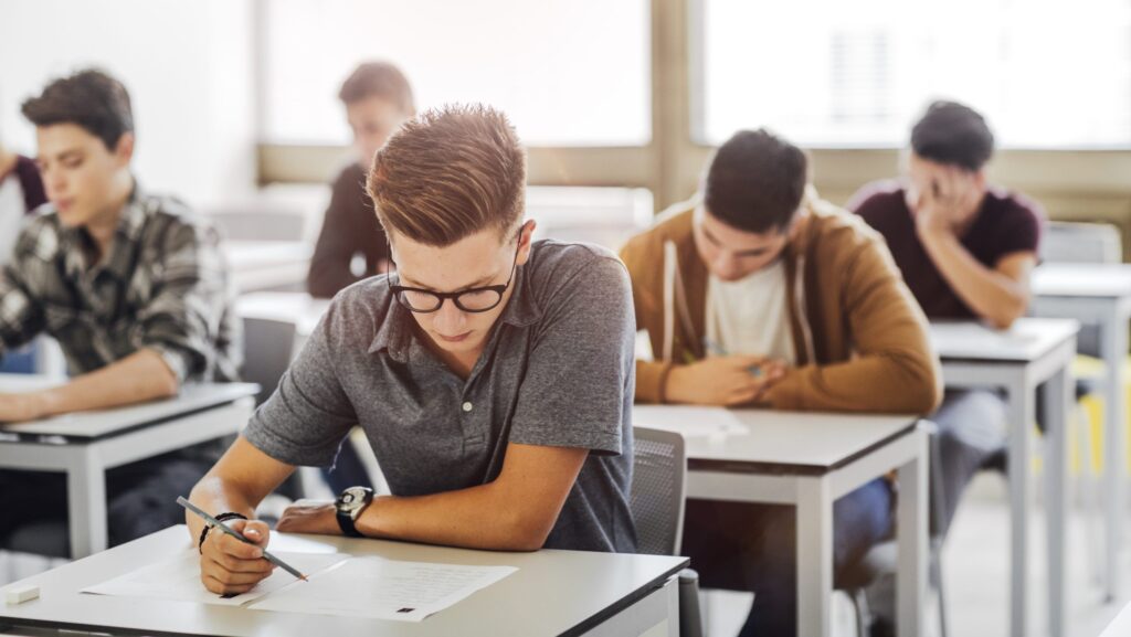 Bacalaureat 2026 ia startul luni cu probele de evaluare a competențelor