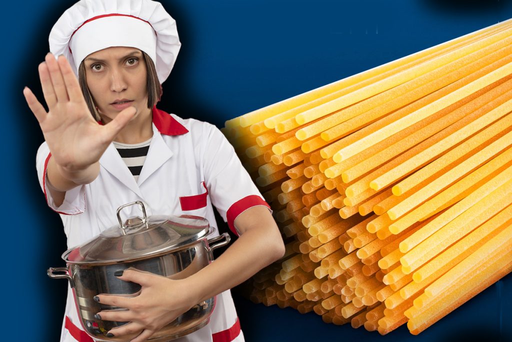 Trucul secret pentru paste delicioase. De ce să nu le mai fierbi în apă, așa fac bucătarii cu experiență