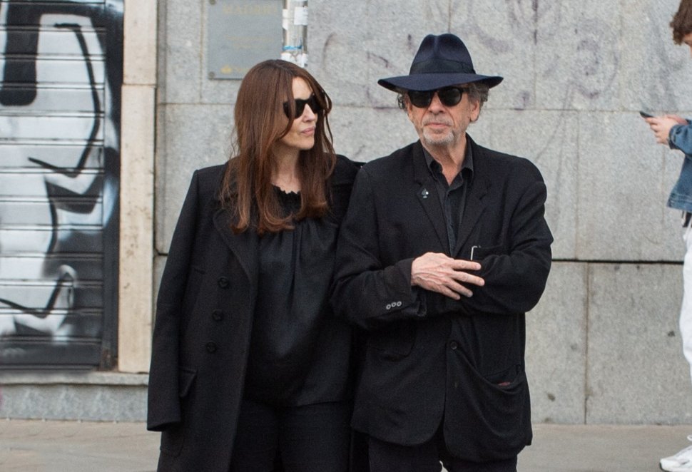 Monica Belluci a recunoscut că are o relație. Cine este Tim Burton iubitul ei