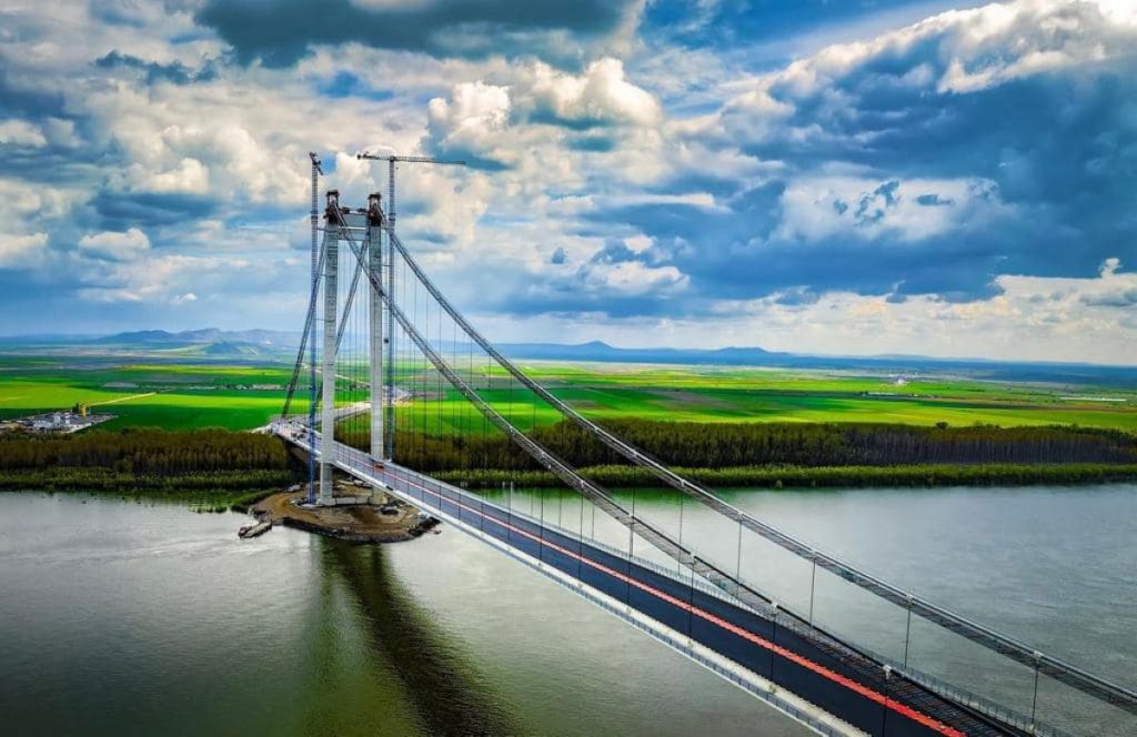 Podul de la Brăila a fost inaugurat astăzi. Reprezintă cea mai mare investiţie de infrastructură din ultimii 30 de ani
