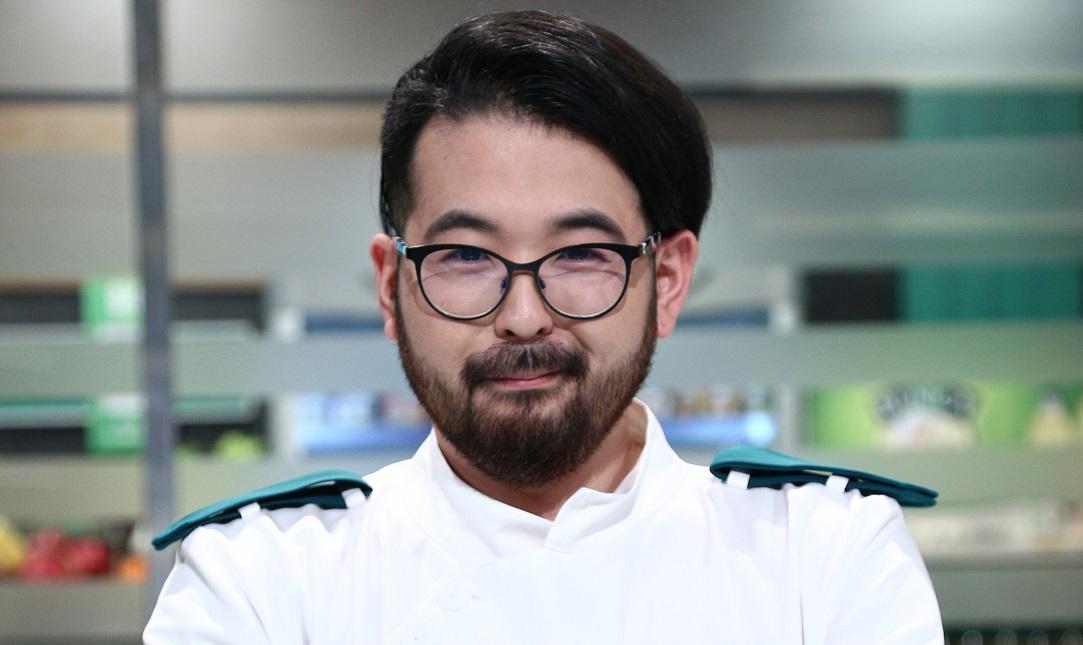 Schimbare la Chefi la Cutite. Fostul concurent Riki Watanabe (foto) revine in emisiune, insa alaturi de cei trei jurati