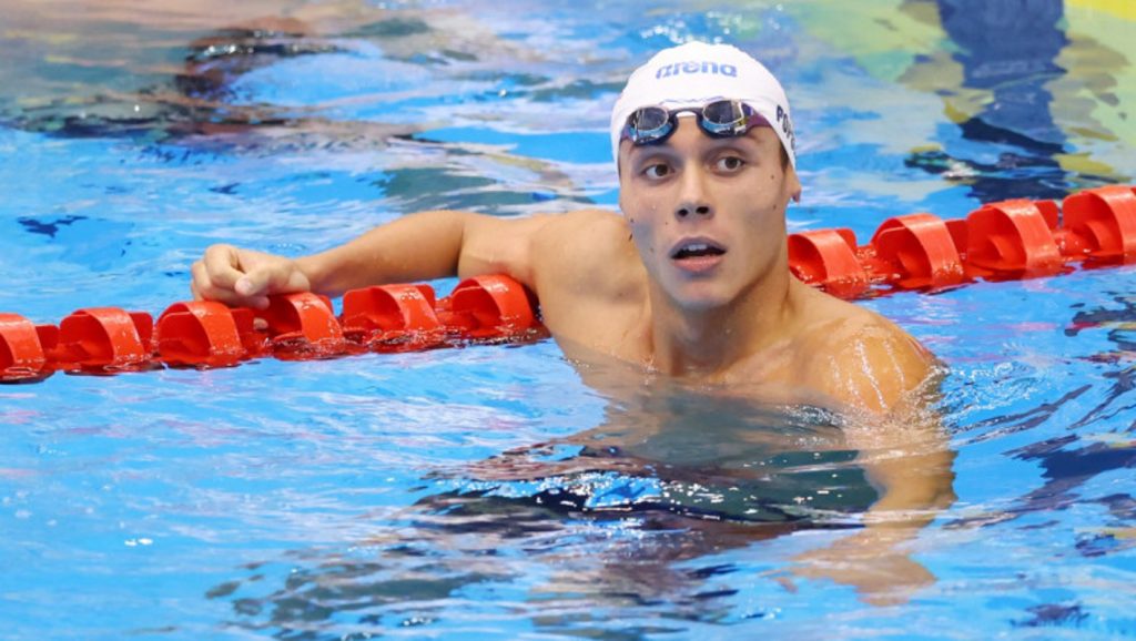 David Popovici își implică iubita în viața de sportiv. ”O felicit”