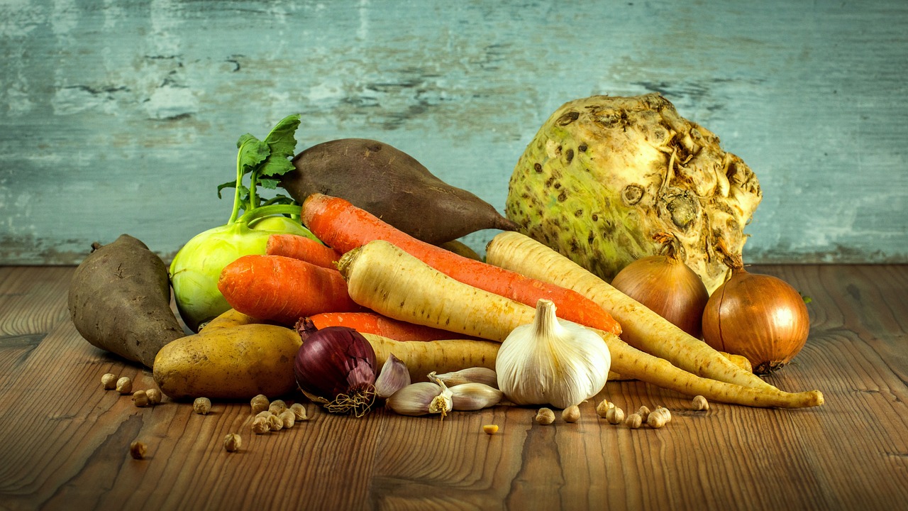 Ce legume se pun la ciorba de perisoare?