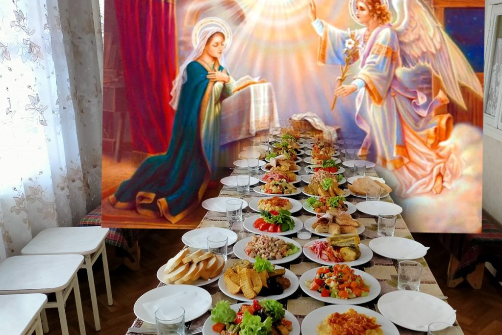 Ce se mănâncă de Buna Vestire 2024? Alimentul care aduce noroc și sănătate