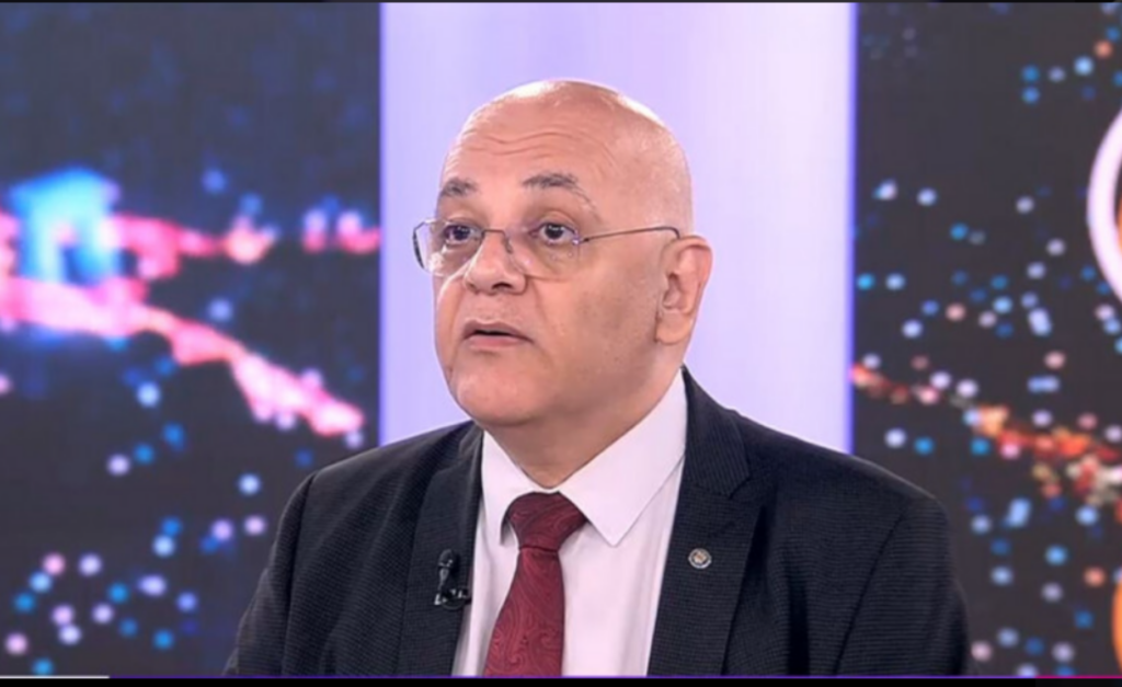 Procurorii au descins la DSU și i-au luat telefonul lui Arafat pentru verificări. Pont: să îi asculte și alarmele Ro-Alert