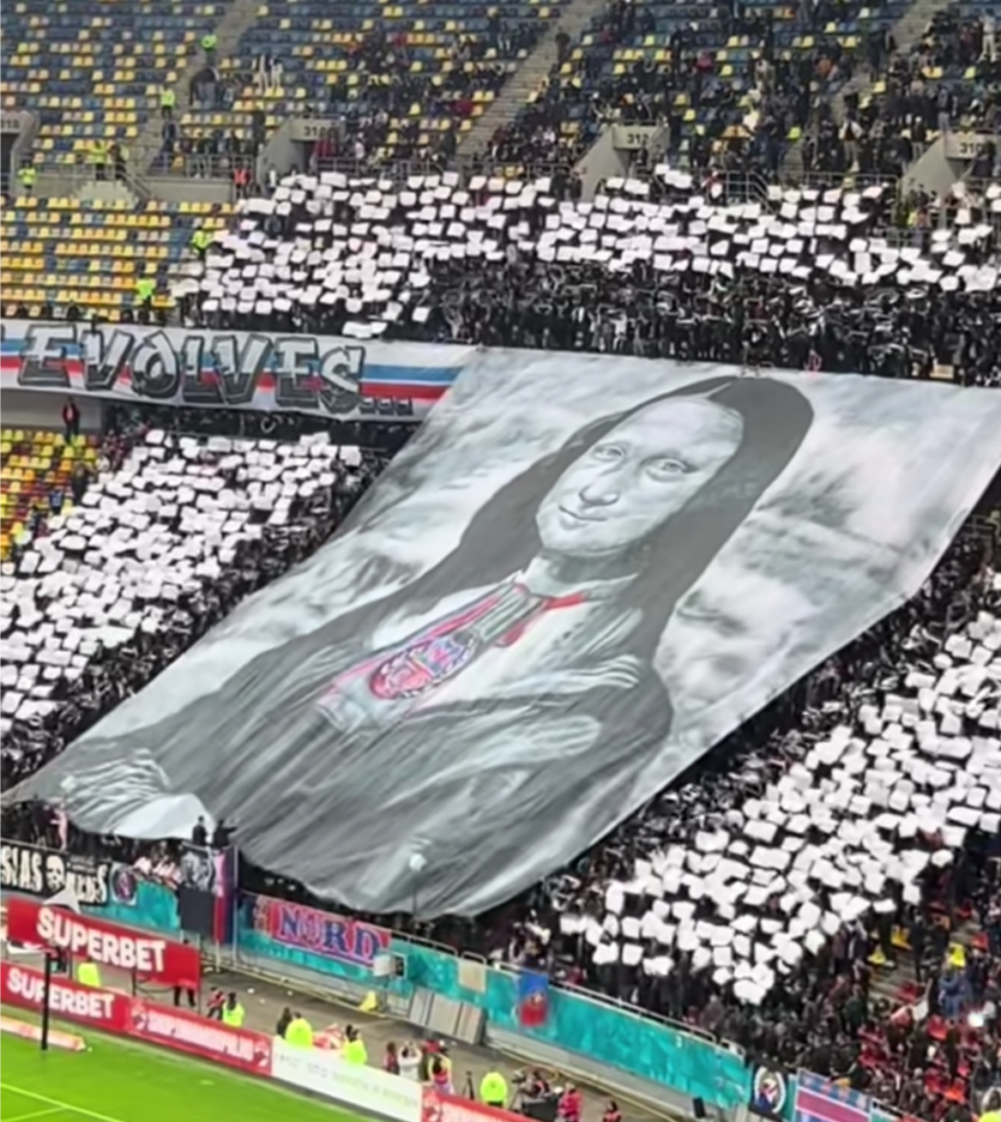 Galeria FCSB a afișat-o pe Mona Lisa la meciul cu Dinamo. Becali a crezut că e MM în tinerețe, când avea părul mai lung