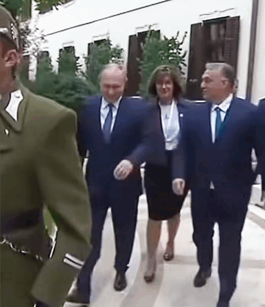 Orban i-a promis lui Putin că nu îl arestează dacă merge la Budapesta. Doar îl perie
